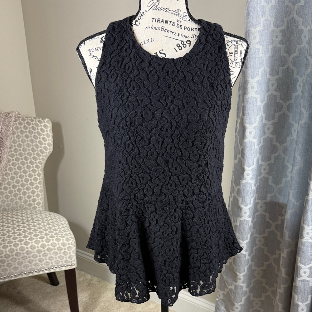 Black Lace Sleeveless Top